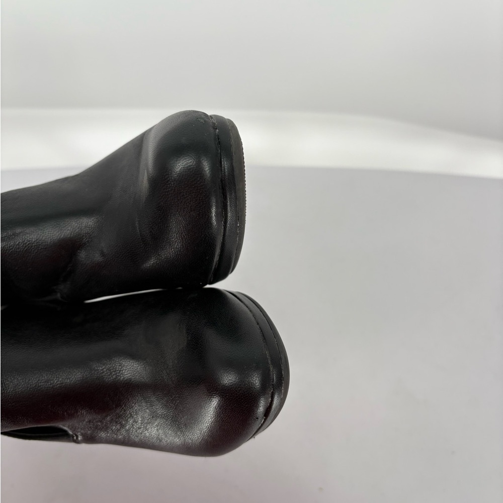 🚁 Me Too Cara Black Leather Block Heels bootie - Picture 9 of 9